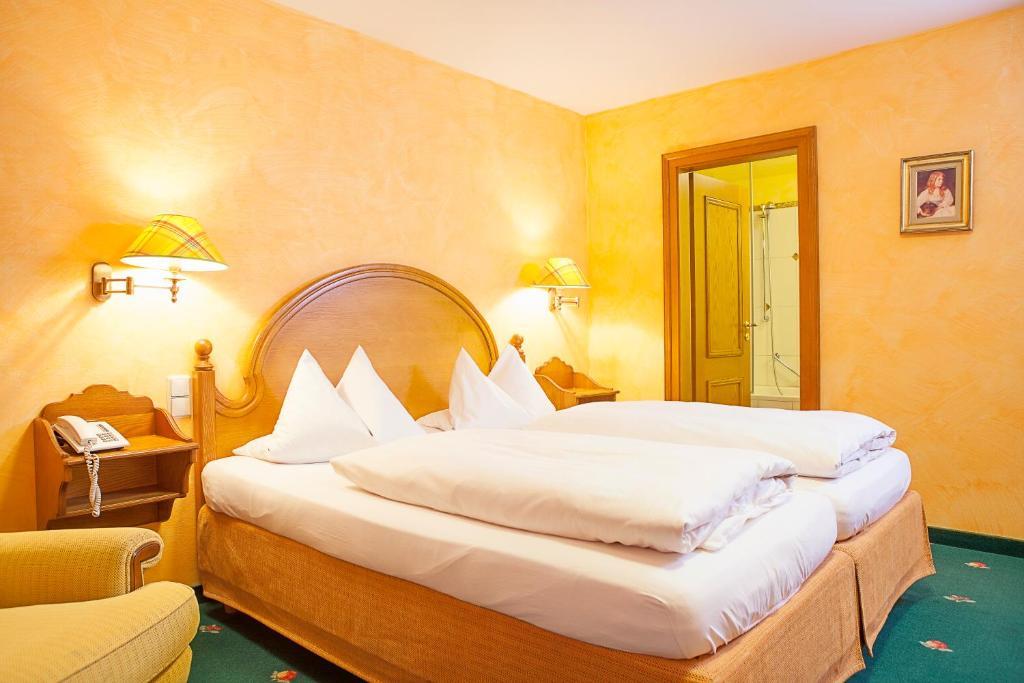 Hotel Wilder Mann Konigstein in der Oberpfalz ห้อง รูปภาพ