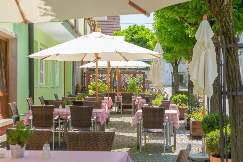 Hotel Wilder Mann Konigstein in der Oberpfalz ภายนอก รูปภาพ